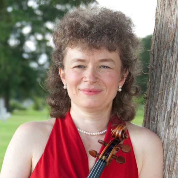 violinist Marta Szlubowska, Jackson, Mississippi
