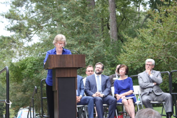Suzanne Marrs speaking at Eudora Welty marker unveiling