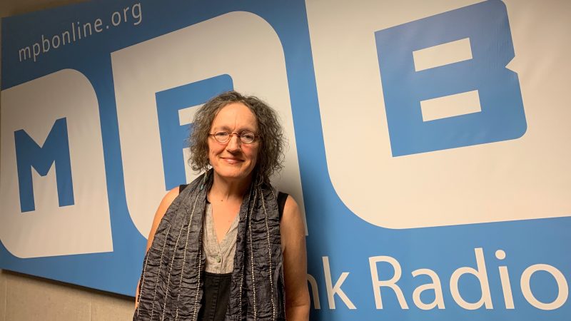 Artist Amie Oliver, guest on Mississippi Arts Hour